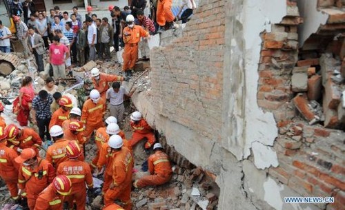 Death toll from earthquake in China rises to 615  - ảnh 1